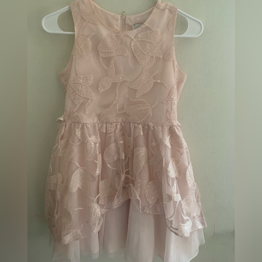 Very cute pink dress, in good shape.